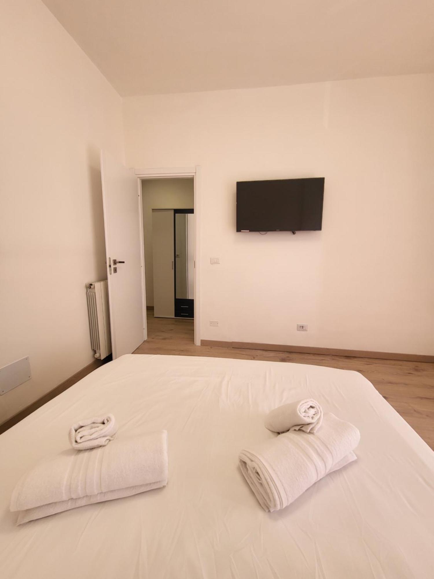 Leonardo Da Vinci Guest House Fiumicino Exterior foto